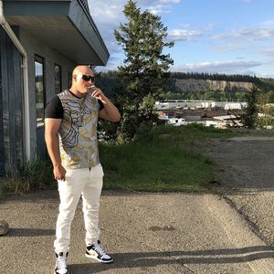 Meet your Posher, Quinn